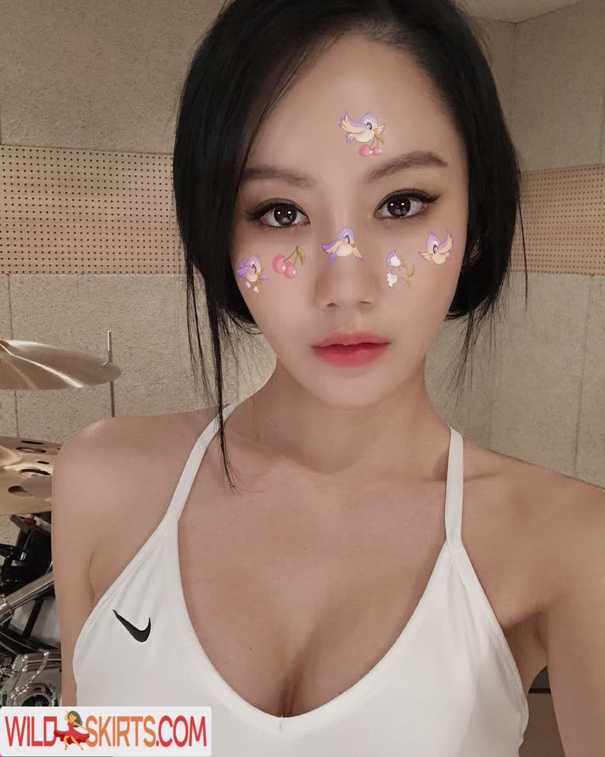 A-Yeon nude leaked photo #32