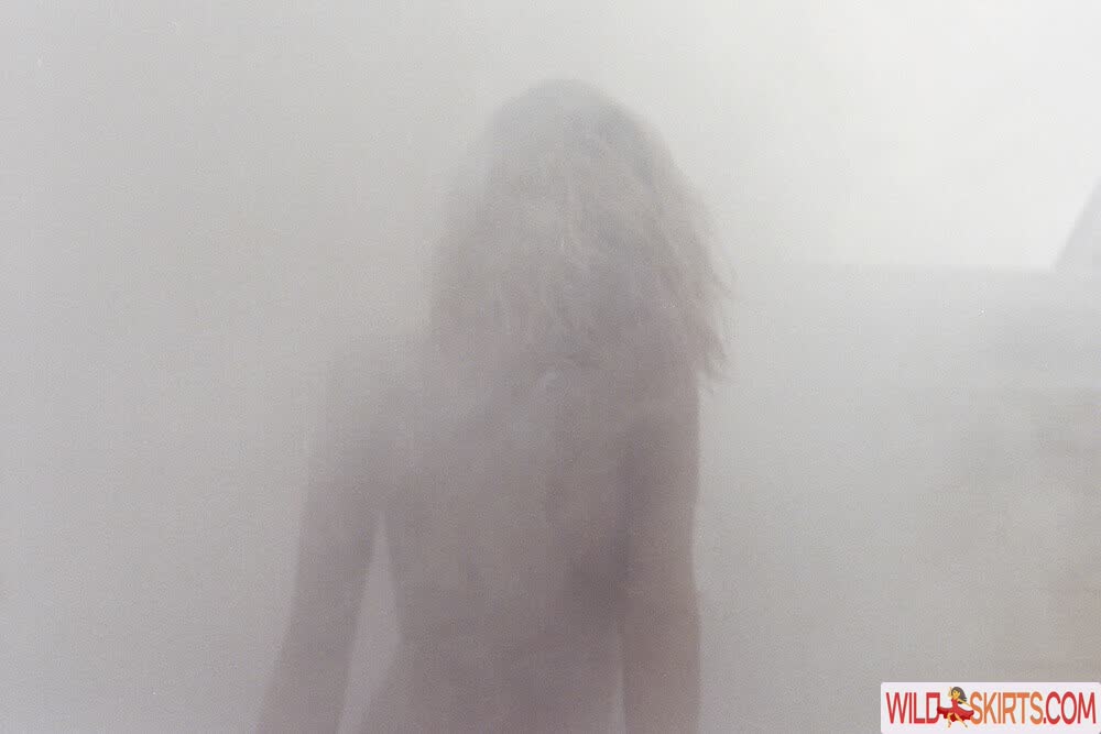 Abbey Lee Kershaw nude leaked photo #20