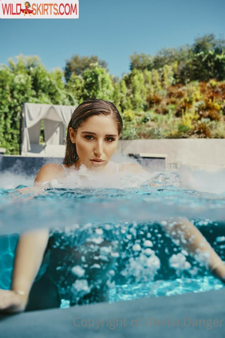 Abella Danger / abelladanger / dangersheabella / dangershewrote nude OnlyFans, Instagram leaked photo #17