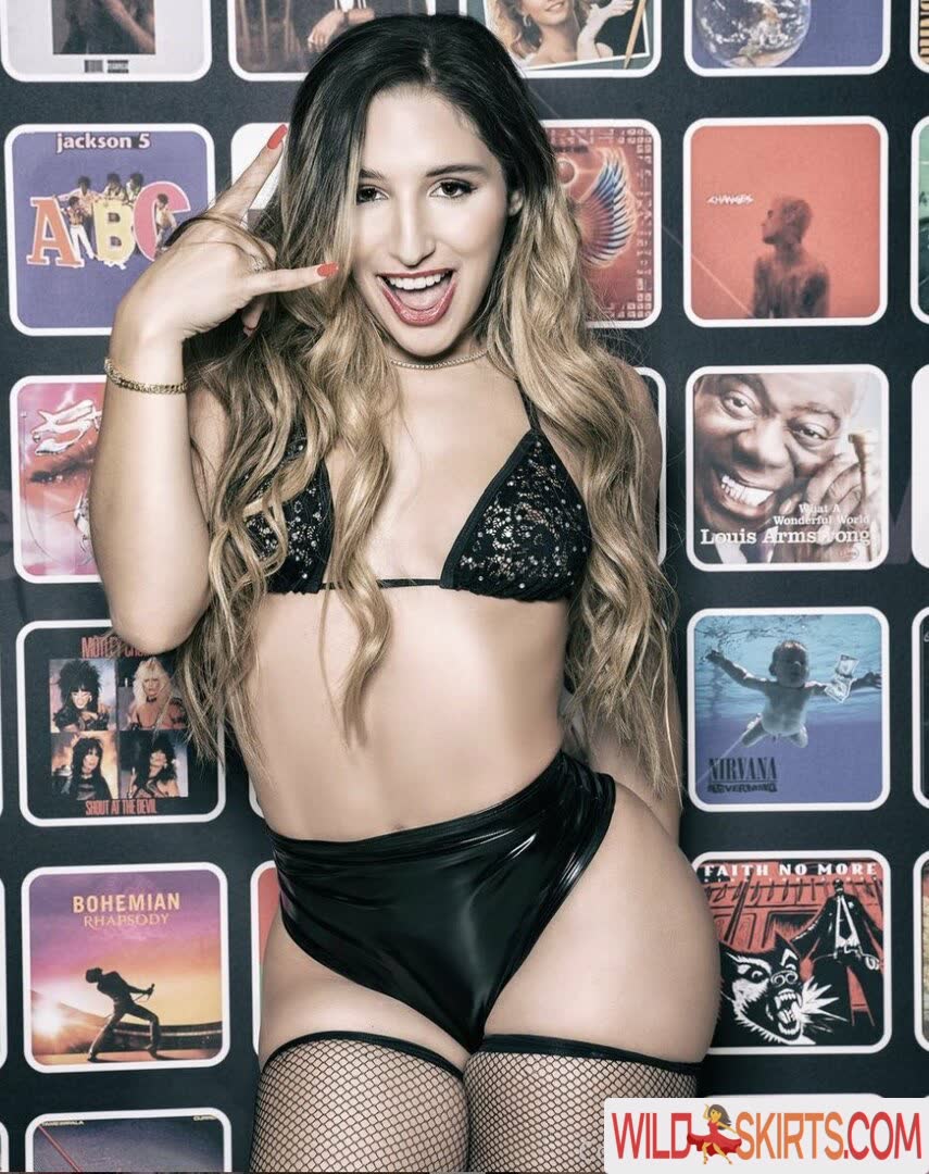 Abella Danger / abelladanger / dangersheabella / dangershewrote nude OnlyFans, Instagram leaked photo #2