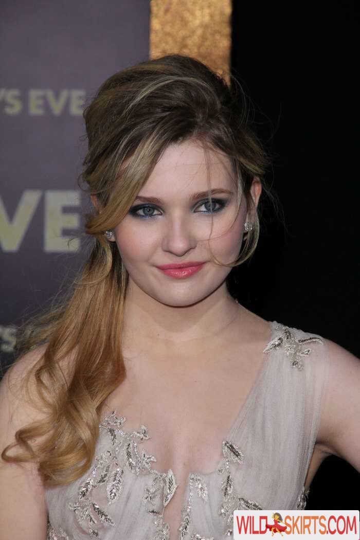 Abigail Breslin nude leaked photo #27