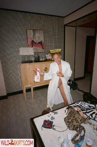 Adwoa Aboah / adwoaaboah nude Instagram leaked photo #7