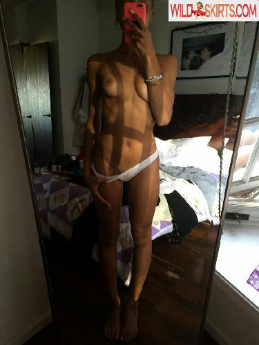 Adwoa Aboah / adwoaaboah nude Instagram leaked photo #5