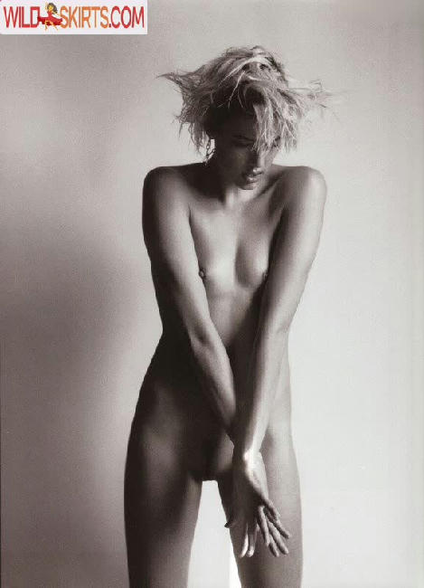 Agyness Deyn nude leaked photo #37