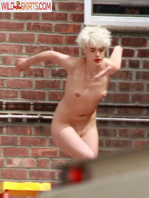 Agyness Deyn nude leaked photo #41