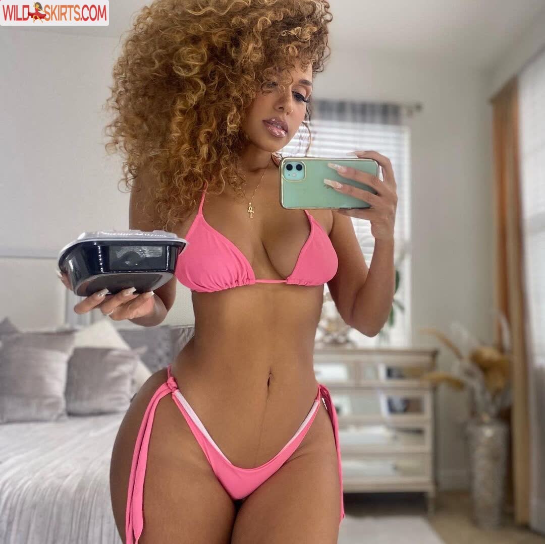 Aisha Thalia nude leaked photo #15