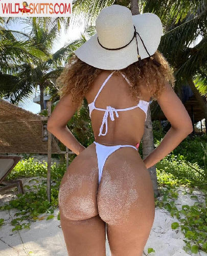 Aisha Thalia / aishaalma / aishathalia nude OnlyFans, Instagram leaked photo #5