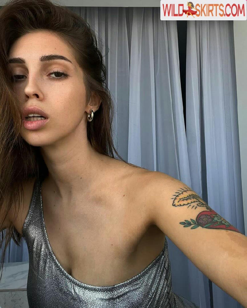 4 hot photos by aisultana