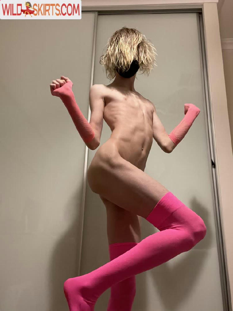AIushy nude leaked photo #21