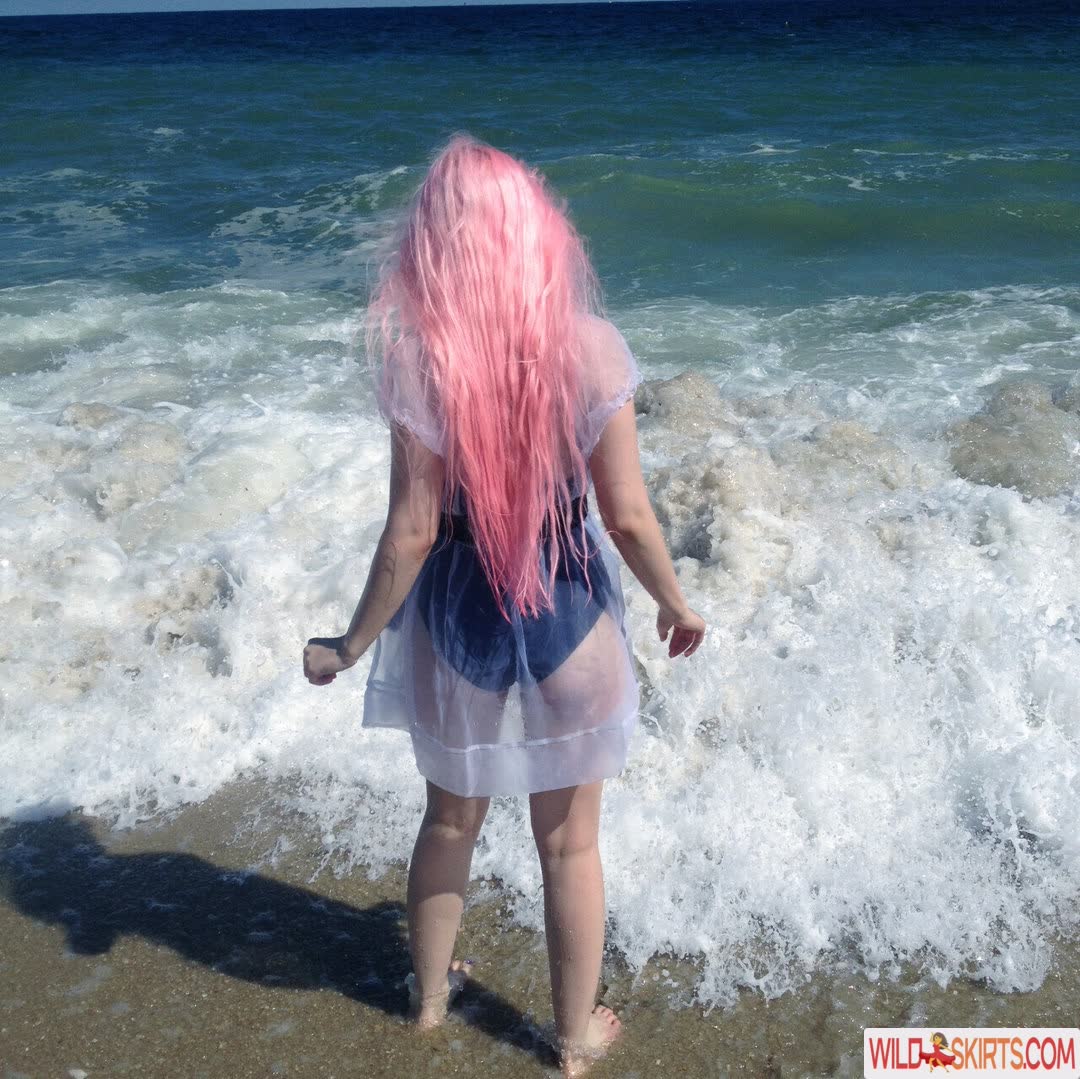 ALBinwonderland / albinwonderland nude Instagram leaked photo #12