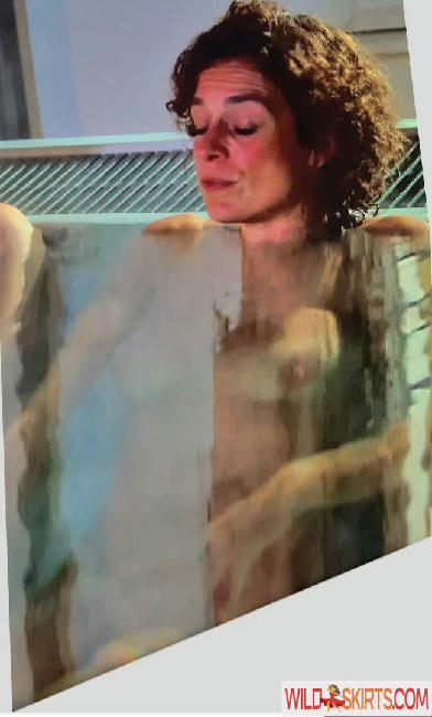 Alex Polizzi nude leaked photo #2