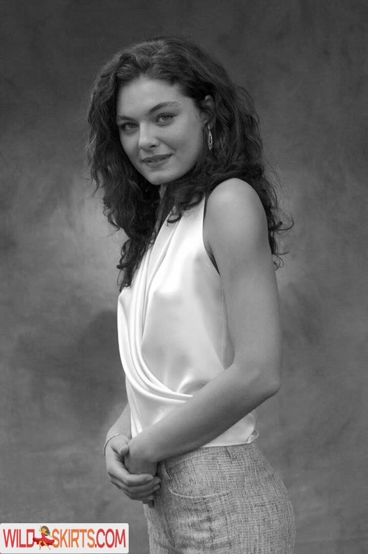 Alexa Davalos / alexakdavalos nude Instagram leaked photo #5