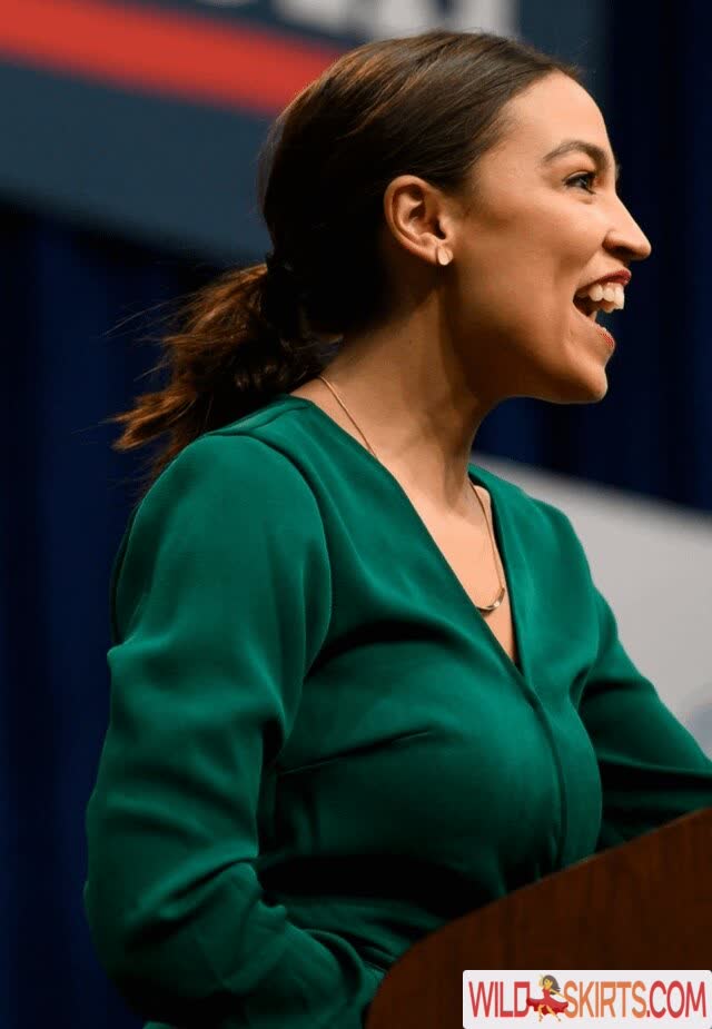 Alexandria Ocasio-Cortez / AOC nude Instagram leaked photo #15