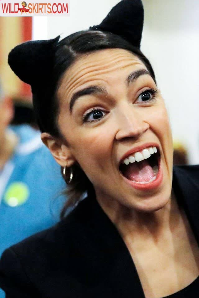 Alexandria Ocasio-Cortez / AOC nude Instagram leaked photo #7