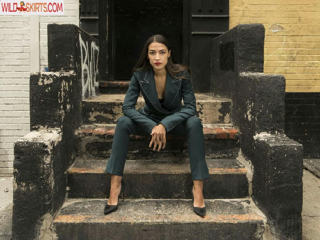 Alexandria Ocasio-Cortez / AOC nude Instagram leaked photo #20