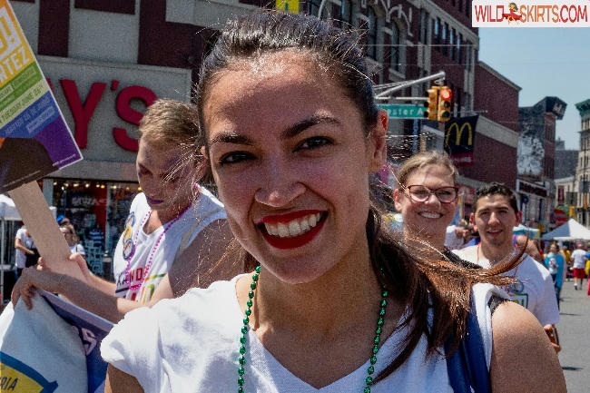 Alexandria Ocasio-Cortez / AOC nude Instagram leaked photo #39