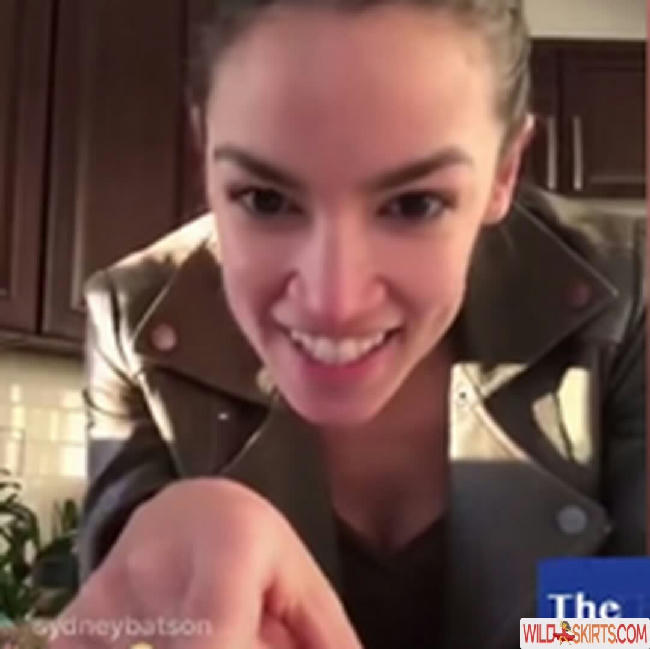 Alexandria Ocasio-Cortez / AOC nude Instagram leaked photo #63