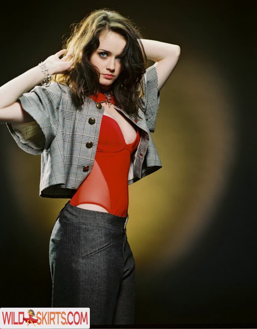 Alexis Bledel nude leaked photo #2