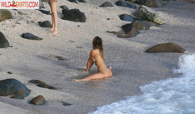 Alexis Ren / alexisren / alexisreng / alexxissren nude OnlyFans, Instagram leaked photo #313