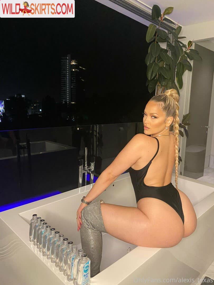 Alexis_Texas / alexis_texas / teamtexasss / whitegirlpoliticking nude OnlyFans, Instagram leaked photo #4