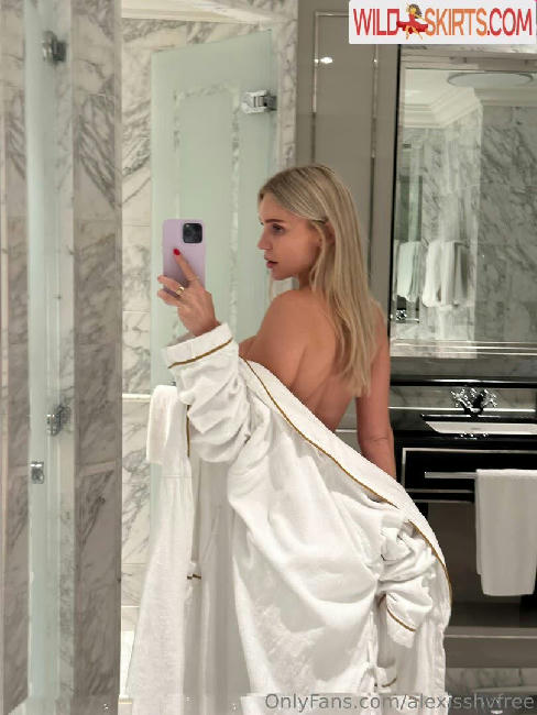 Alexisshvfree nude leaked photo #3