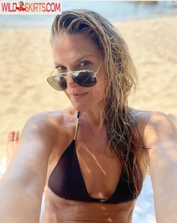 Ali Larter / alilarter nude Instagram leaked photo #4