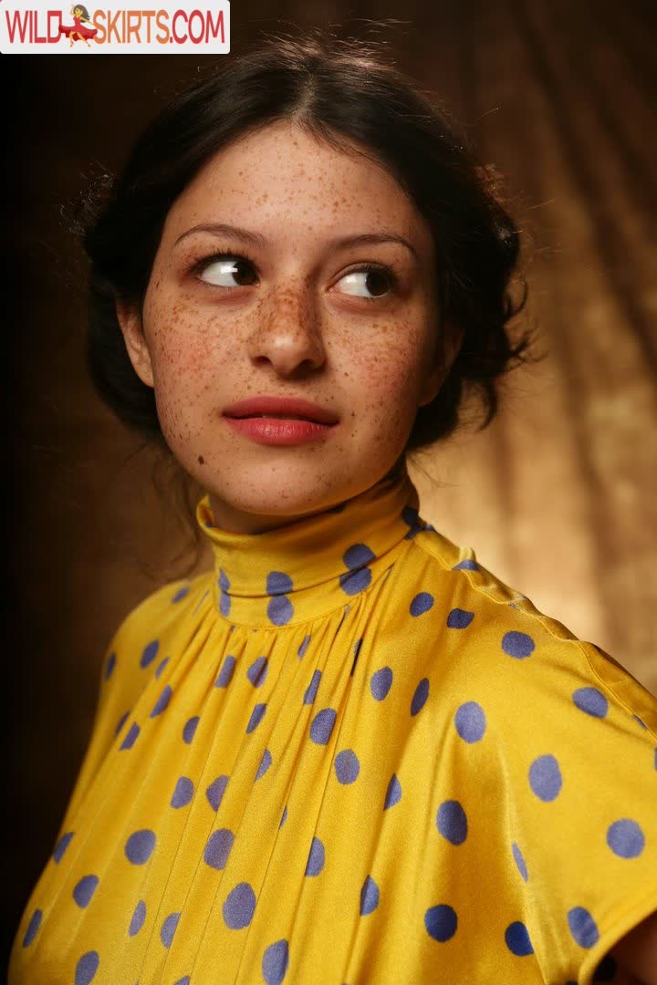 Alia Shawkat nude leaked photo #4