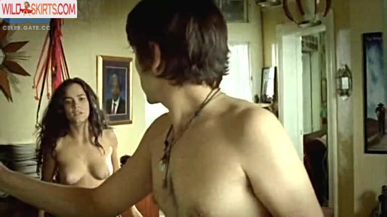 Alice Braga nude leaked photo #5