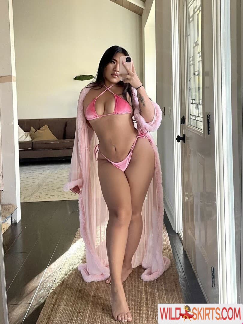 Alicea Inthavong / aliceeeea / damnalicea nude OnlyFans, Instagram leaked photo