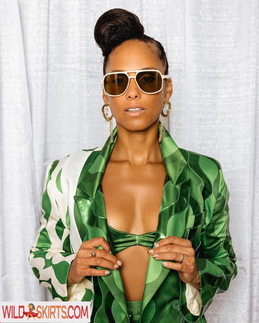 Alicia Keys / aliciakeys / ayxxxclusive nude OnlyFans, Instagram leaked photo #4