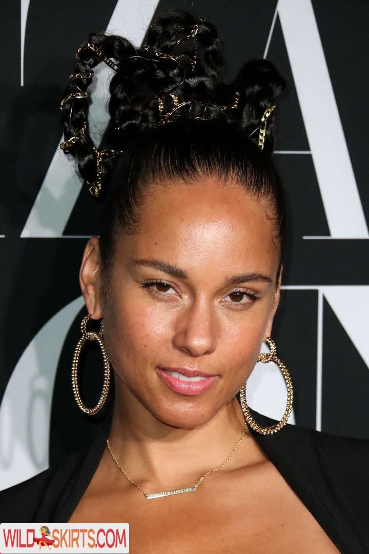 Alicia Keys nude leaked photo #33