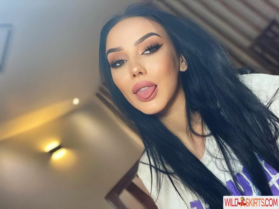 alina03m / _alina.mihaela_ / alina03m nude OnlyFans, Instagram leaked photo #5