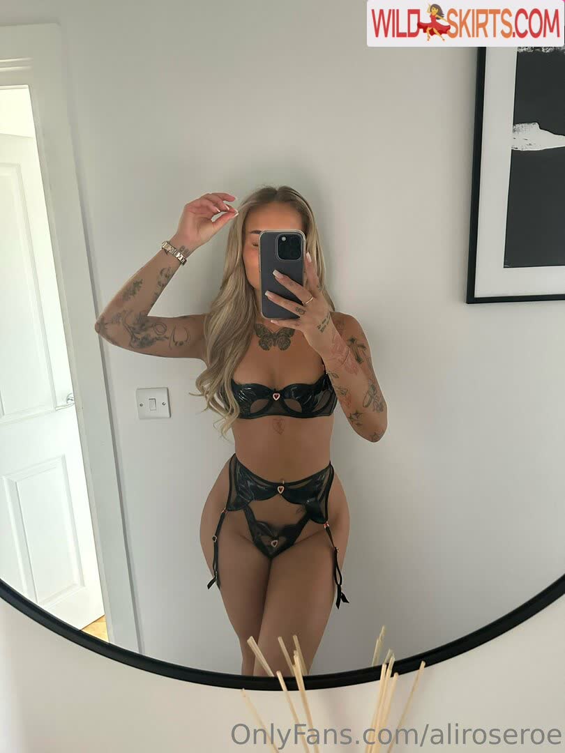 Aliroseroe / ali_rose_r / aliroe__ / aliroseroe nude OnlyFans, Instagram leaked photo #4