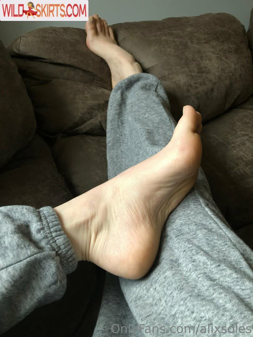 Alixsoles nude leaked photo #22