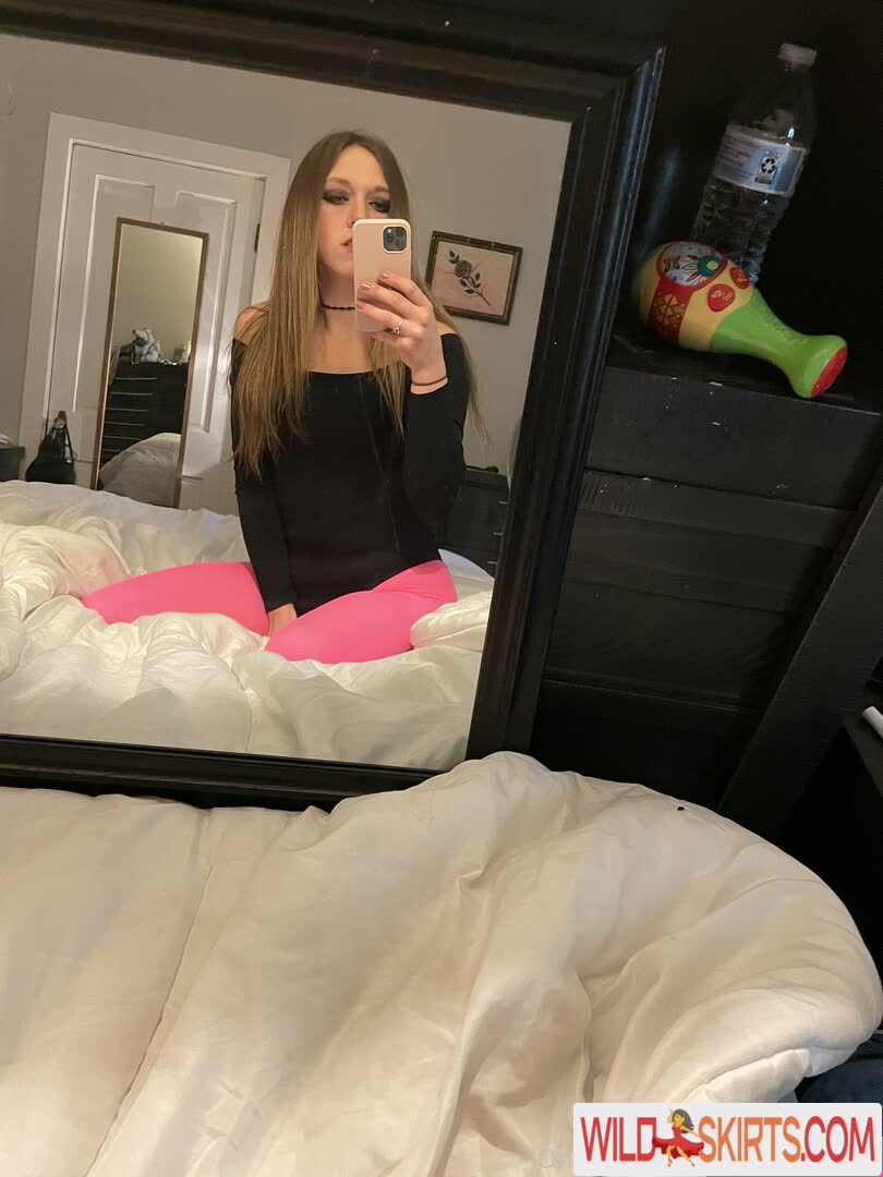 Allimoonaxxx nude leaked photo #57