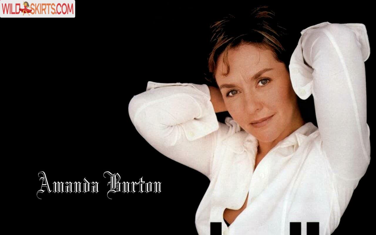 Amanda Burton nude leaked photo #7