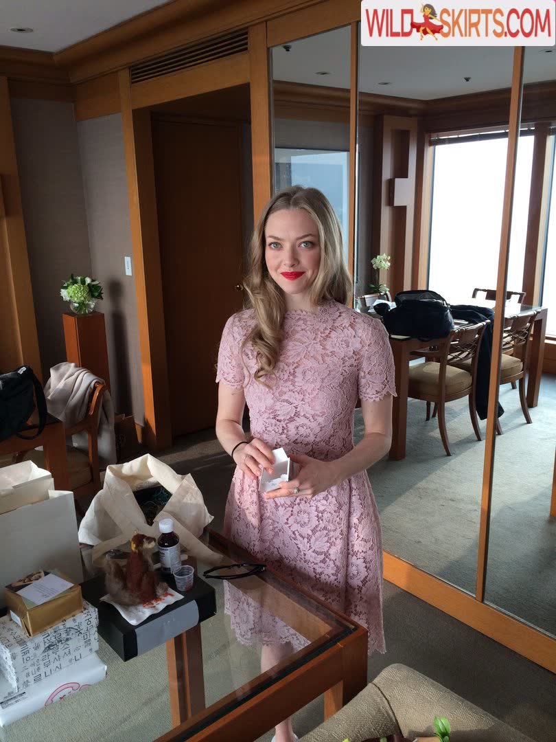 Amanda Seyfried / amandaseyfried / mingey nude Instagram leaked photo #4