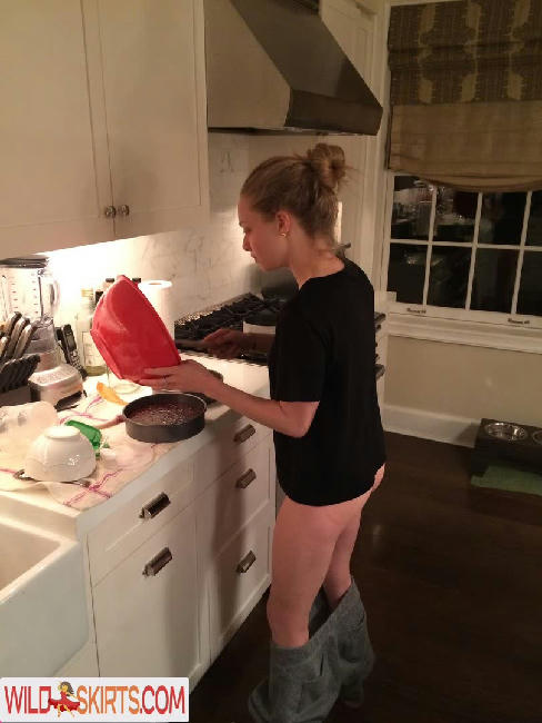 Amanda Seyfried / amandaseyfried / mingey nude Instagram leaked photo #320