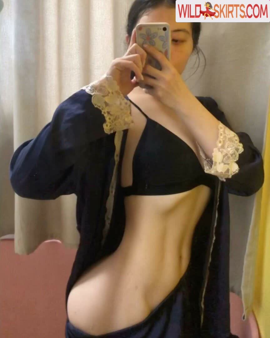 Amber Chan nude leaked photo #23