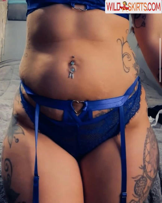 Amberluvs25 / 25_luvs / luv_bug_2025 / pillowprncss5984 nude OnlyFans, Instagram leaked photo #1