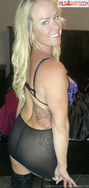 amieworldwide_free / amieworldwide_free / wifey_dw4 nude OnlyFans, Instagram leaked photo #235