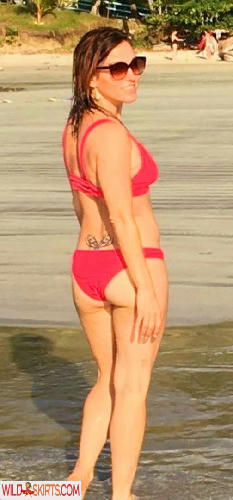 Amy Jo Johnson / Pink power Ranger nude leaked photo #1