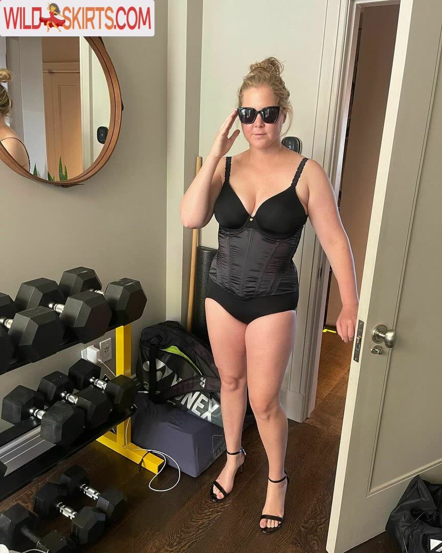 Amy Schumer / amyschumer nude Instagram leaked photo #15