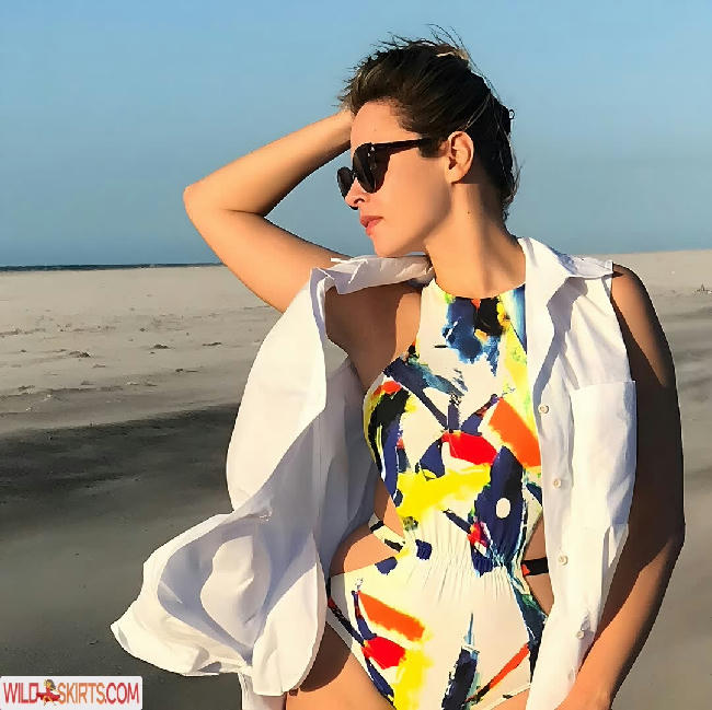 Ana Paula Renault / anapaularenault nude Instagram leaked photo #4