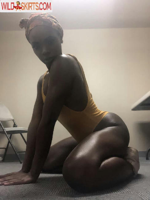 anafoxxx nude OnlyFans leaked photo #75