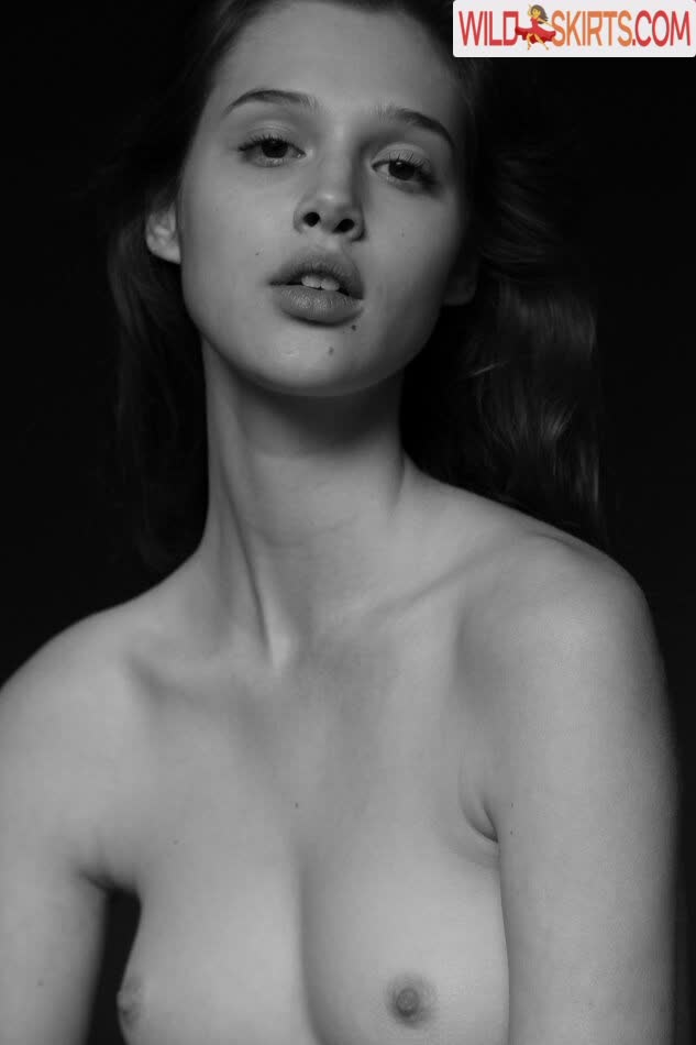 Anais Pouliot nude leaked photo #65