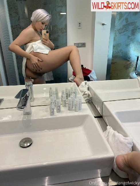 Angel Wicky / angel_wicky_ii / angelwicky / angelwickyofficial nude OnlyFans, Instagram leaked photo #49