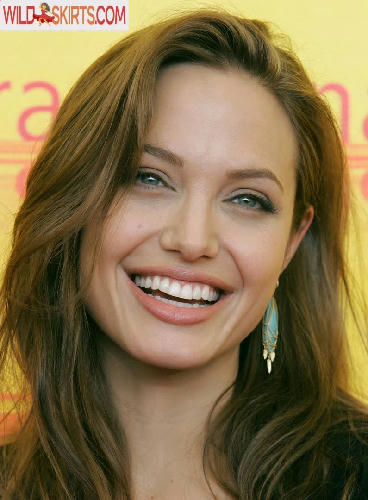 Angelina Jolie / angelinajolie nude Instagram leaked photo #38