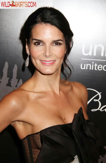 Angie Harmon / angieharmon nude Instagram leaked photo #40