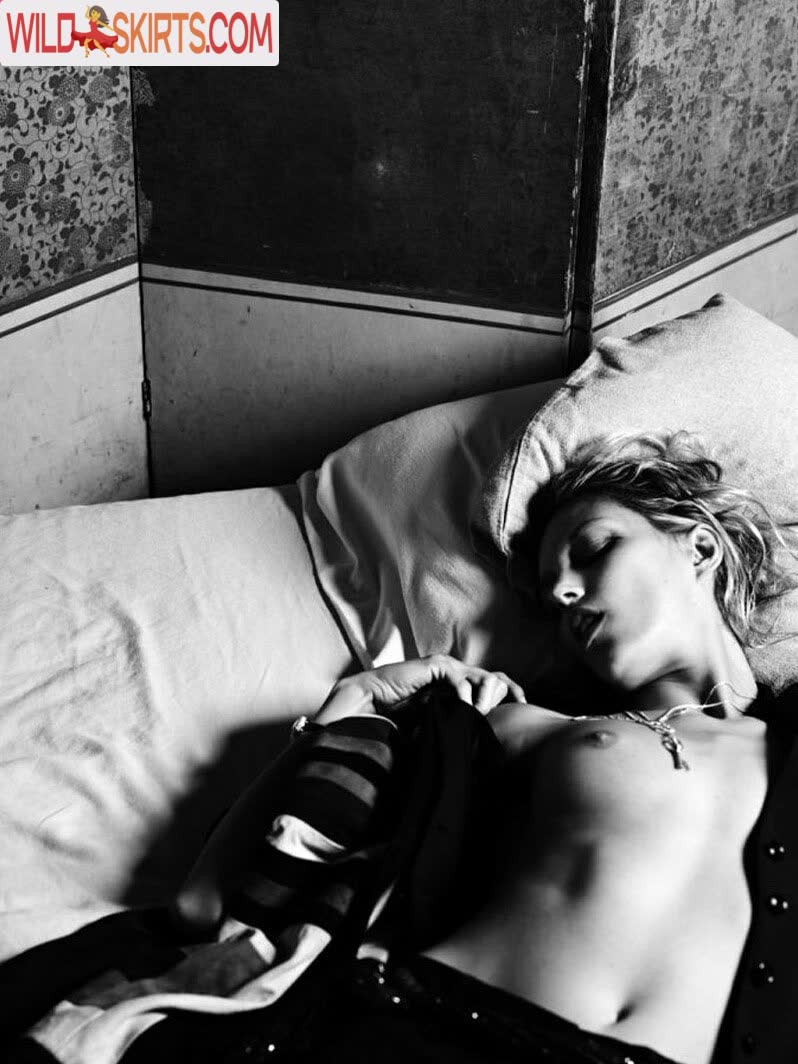 Anja Rubik / anja_rubik nude Instagram leaked photo #4